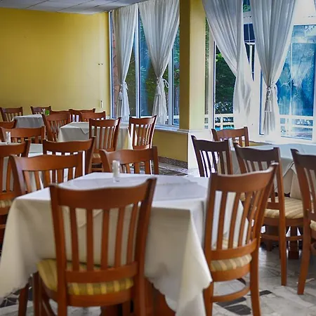 Hotel Luch *